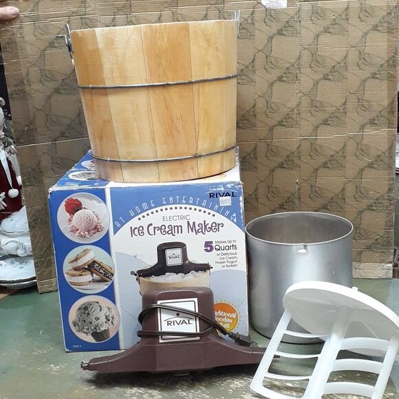 Rival Ice Cream Maker & Yogurt Freezer #8550 Wood Bucket 5 Qt. USA - Picture 1 of 17